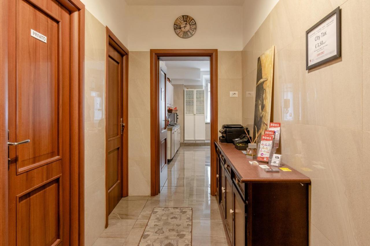 Bed & Breakfast Unique Guesthouse Rome Bagian luar foto