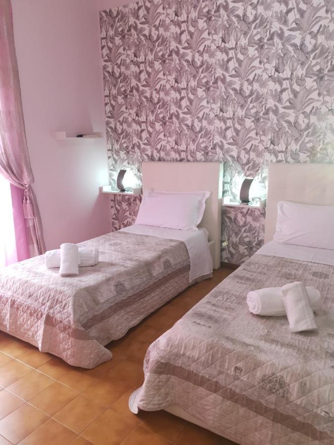 Bed & Breakfast Unique Guesthouse Rome Bagian luar foto